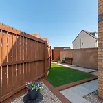 2 Bed In Oc-w1008