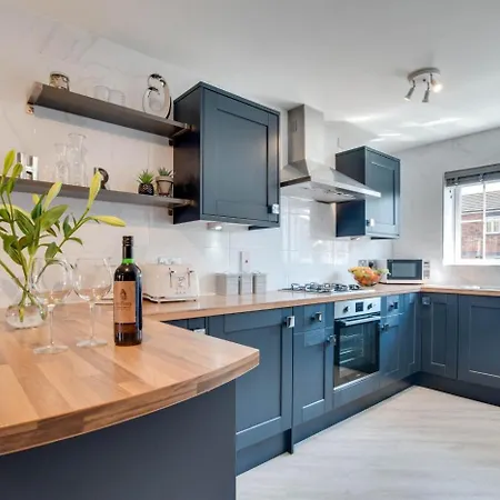 2 Bed In Oc-w1008