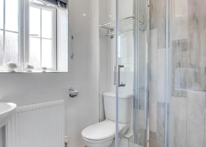 2 Bed In Oc-w1008 惠特比