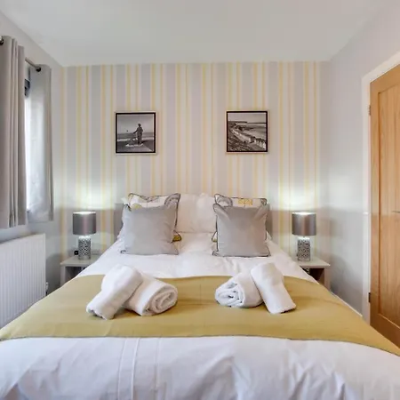 2 Bed In Oc-w1008 *