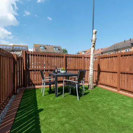 2 Bed In Oc-w1008 *